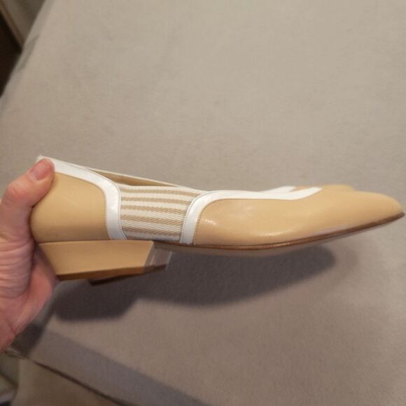 Polly Bergen Minimalist Patent Leather Loafers Size 8B - Picture 7 of 7